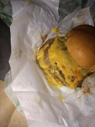 Illustration for article titled The Attack on Titan Burgers Look Utterly Disgusting